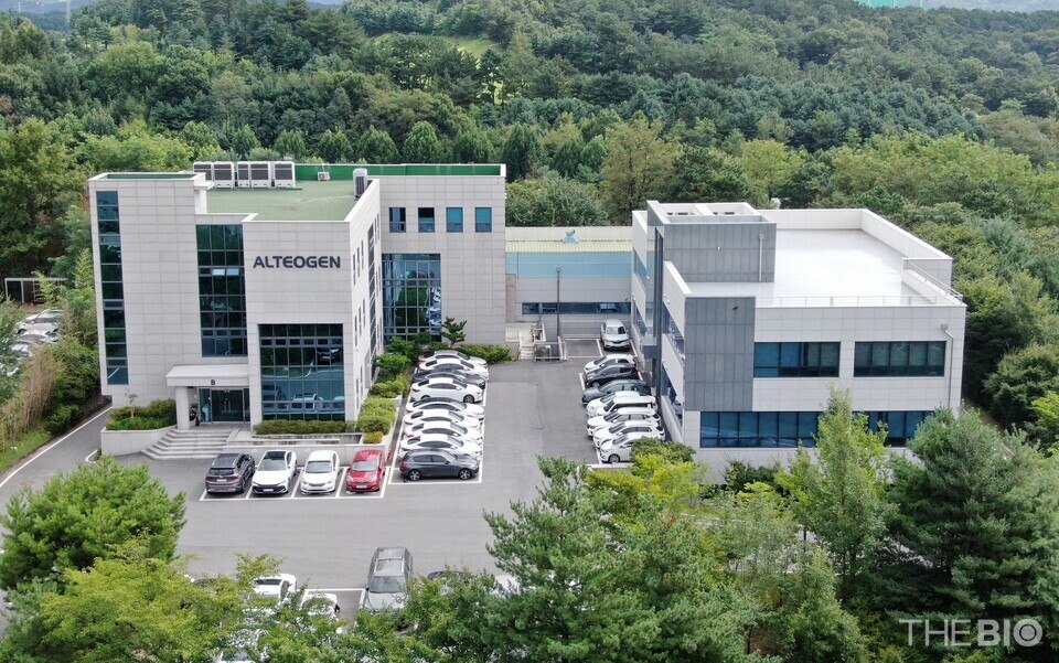 알테오젠, 바이오젠과 8700억 규모 L/O 계약 체결 관련 이미지